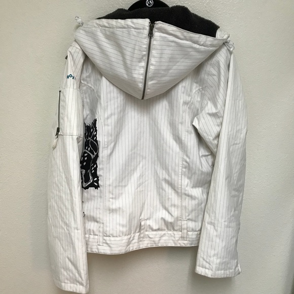 Roxy Snowboarding/Skiing Jacket - Picture 7 of 7